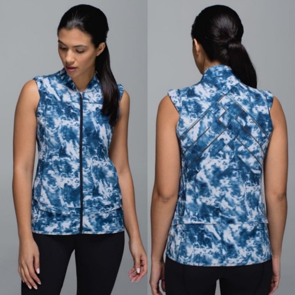 Lululemon Light Speed Running Vest Blue Tie Dye Size 2 Stretch Jacket Run Coat